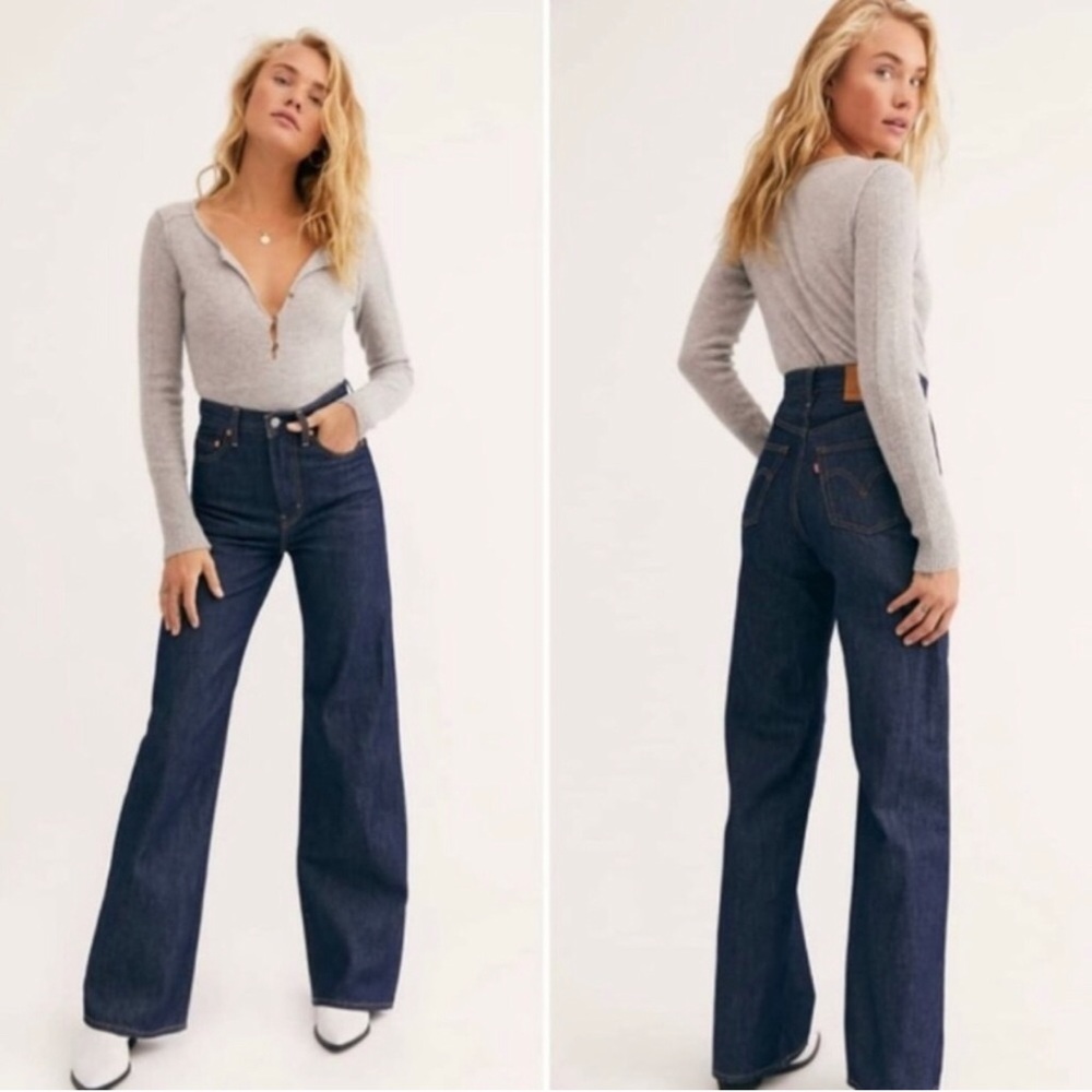 NWOT Levi’s Premium Ribcage Wide Leg
